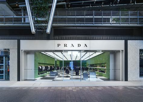 prada shops in japan